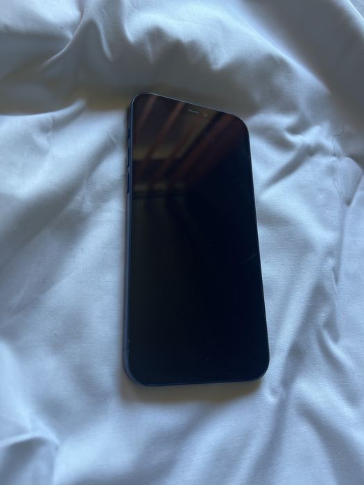 IPhone 12 simplu