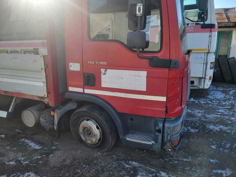 Vând intreg sau pentru piese Camion MAN TGL 7180 an 2006 180 CP Euro 4