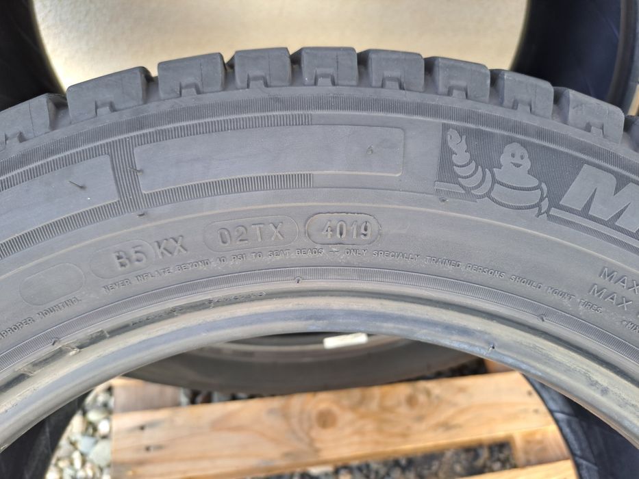 Anvelope 215/60R17C Michelin Agilis