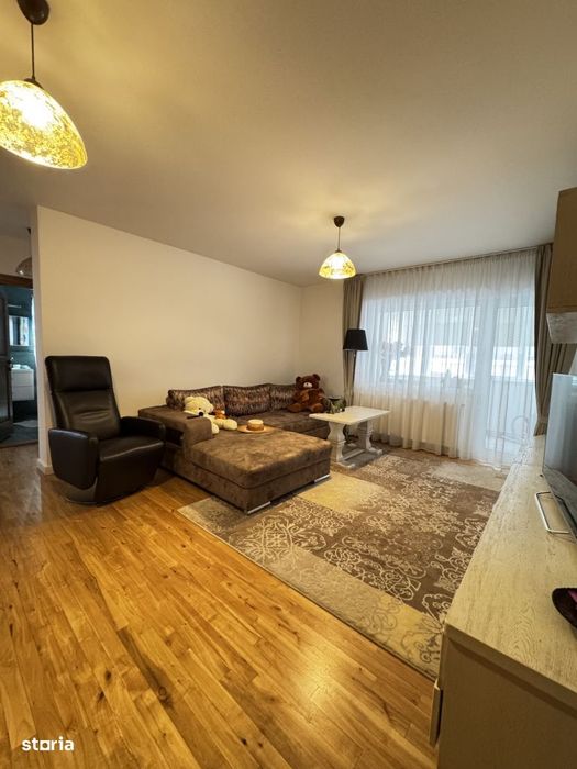 De Inchiriat! Apartament de 3 camere, gradina, Parcare, Zona Eroilor