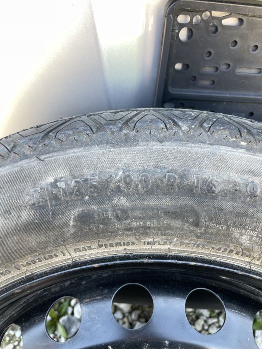 W204 Авариен Комплект Патерица Гума крик ключ комплект