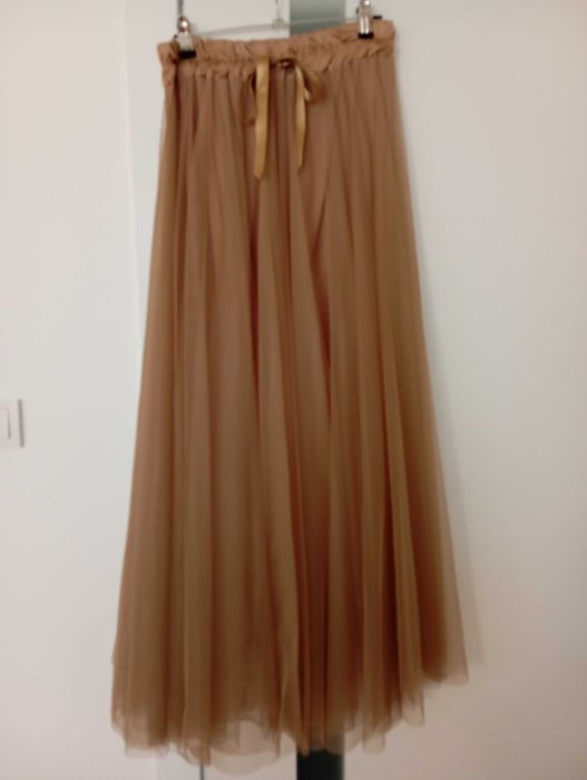 Спортно елегантна пола