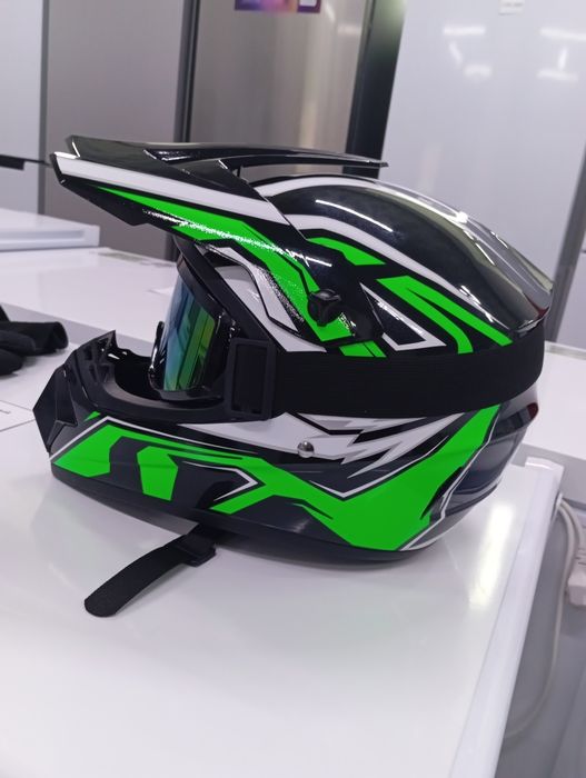 Продам шлем эндуро