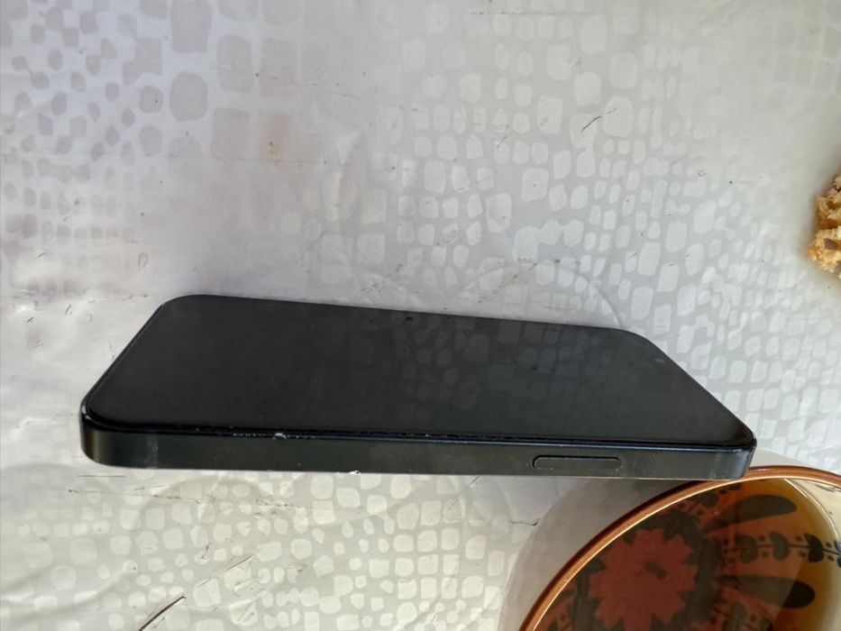 Iphone 13 mini в хорошим состояний