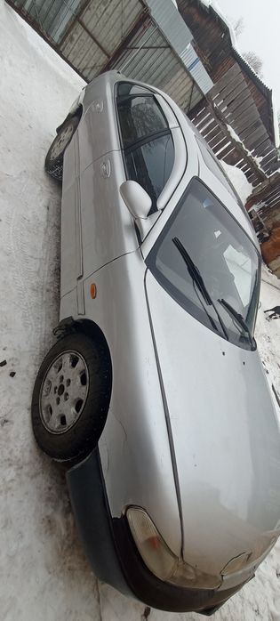 Мазда 626 Кронос на ходу