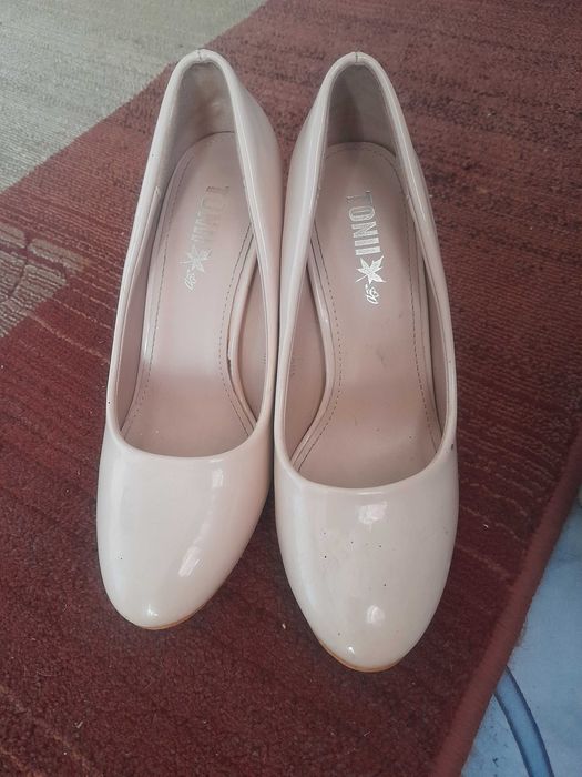 Vand pantofi marimea 36