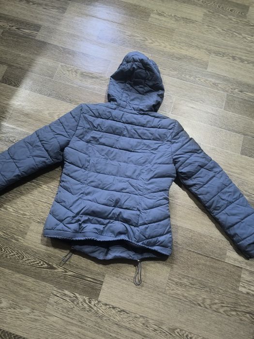 Продам куртки зимние б/у