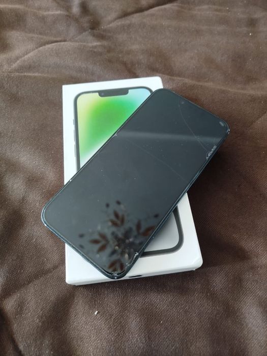 Продам 14 айфон