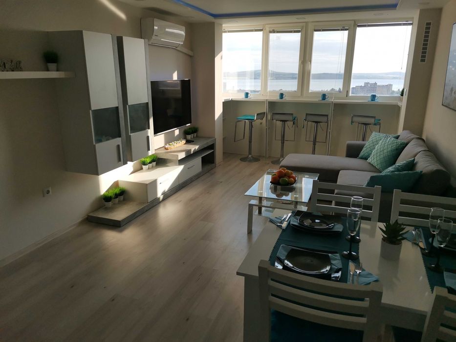 Дава се под наем Двустаен апартамент в Бургас, Център - 56 кв.м за 40.8 € - Снимка #18