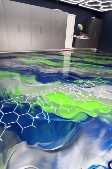 Эпоксидные полы с разводами