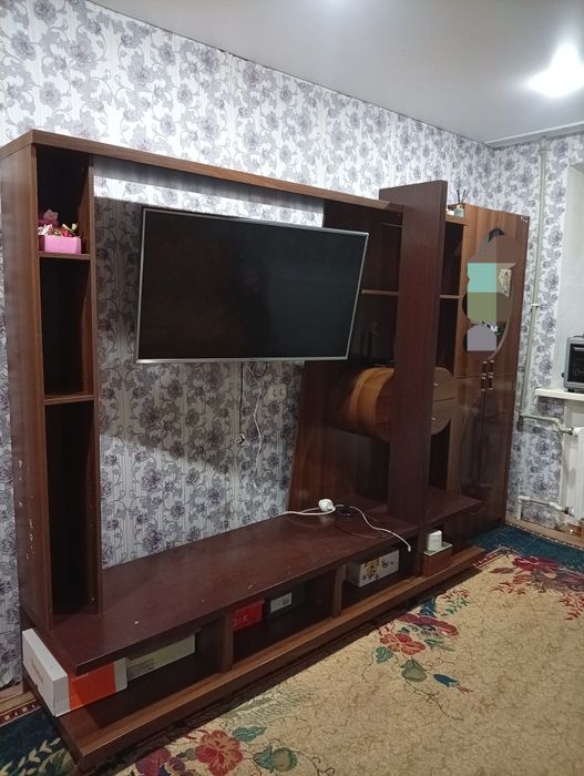 Продам стенку в хорошем состоянии