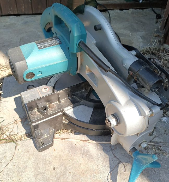 Fierastrau circular stationar Makita MLS100, 1500 W,