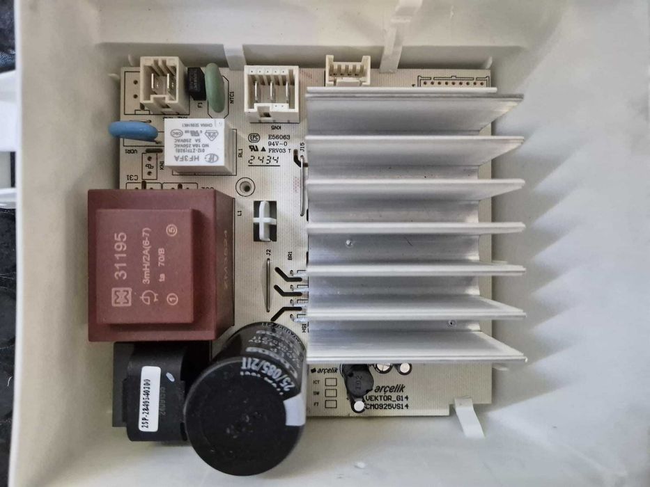 Placa electronica , modul inverter masina de spalat Arctic Beko Grundig 244640700 cod PN