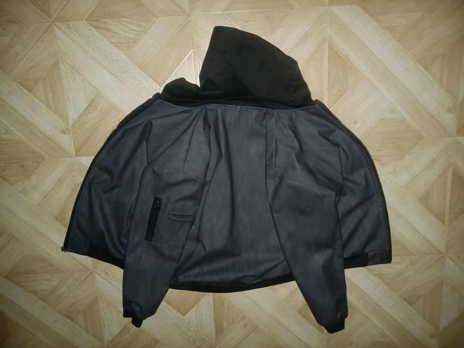 Бомбер черно-серый