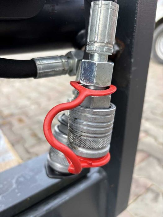 Atașament Bale Clamp KAUP Tip 1.5T413 Capacitate 1400 kg