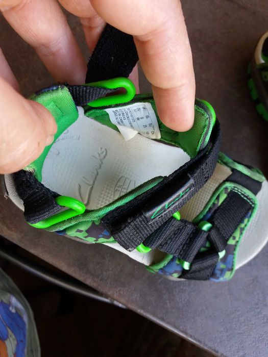 детски сандали,Clarks,летни отворени обувки за момче,номер25