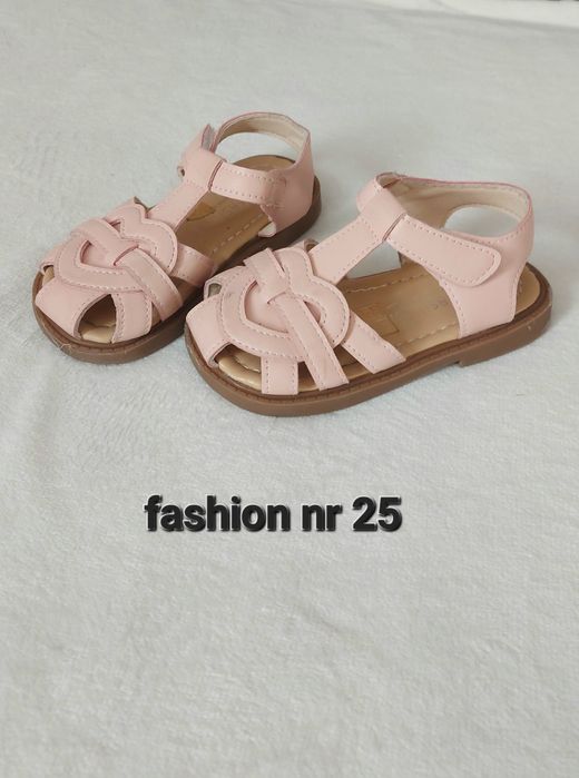 Pantofi pentru fetite