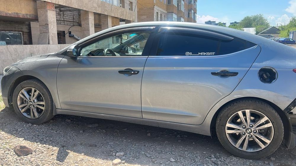 Продам машину Huinday Elantra
