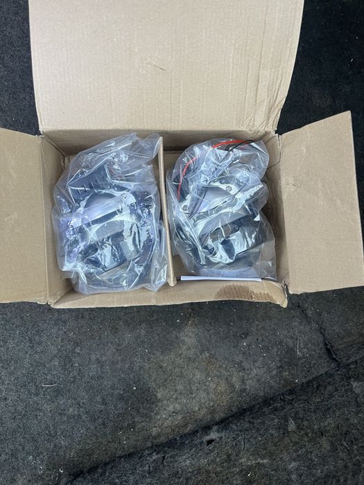 Продам bi led линзы