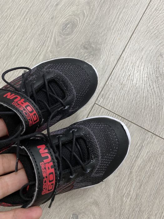 Adidasi skechers marime 22