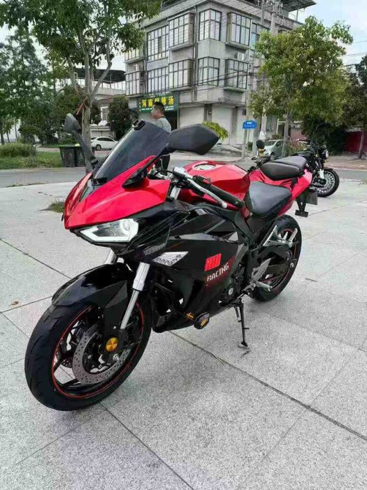 Yamaha YZF R3       .