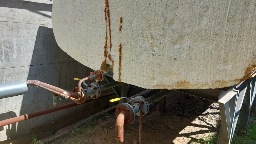 Продам емкомсть 6,5куб