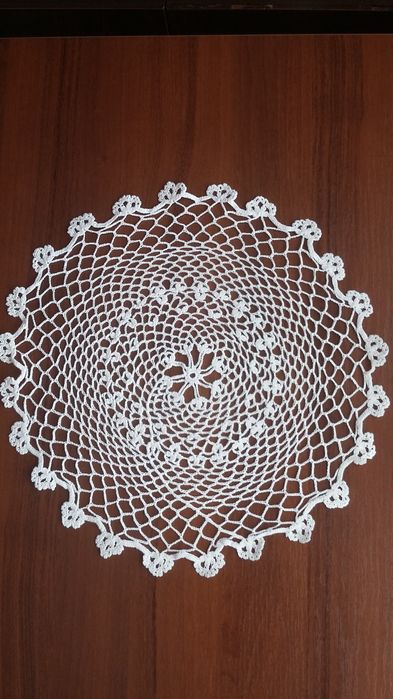 Салфетки вязаные крючком, ручная работа.