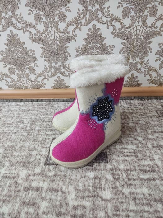 Валенки на девочку