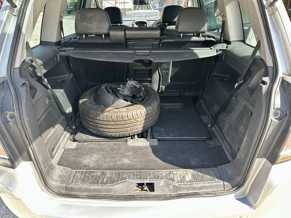 Opel Zafira B 1,9CDTI 150кс Опел Зафира Б 2007г