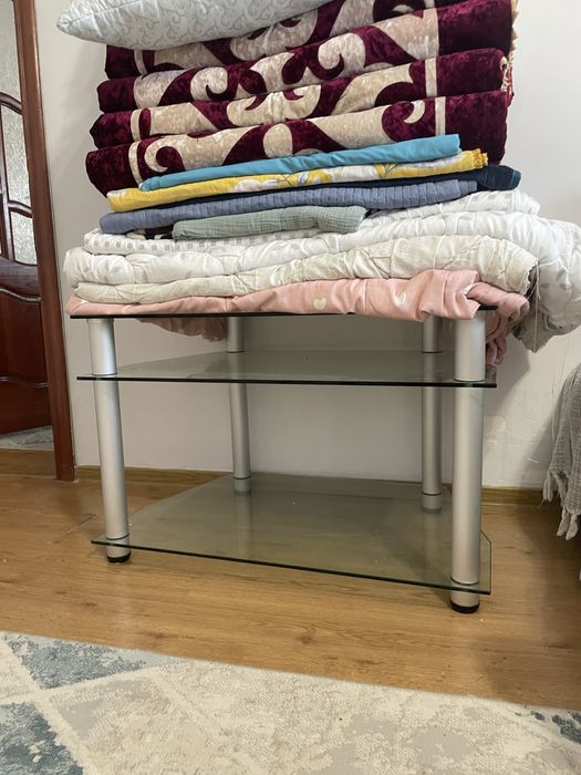 Отдаю даром бесплатно мебель