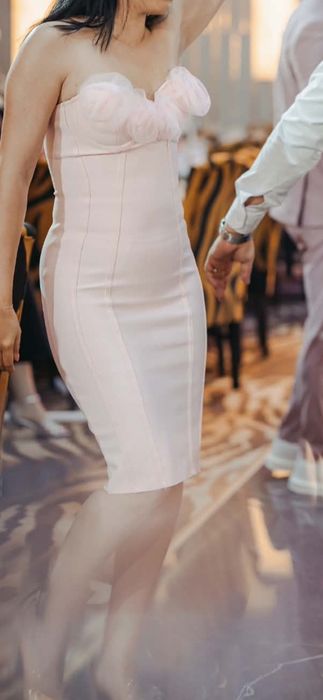 Rochie bandage roz
