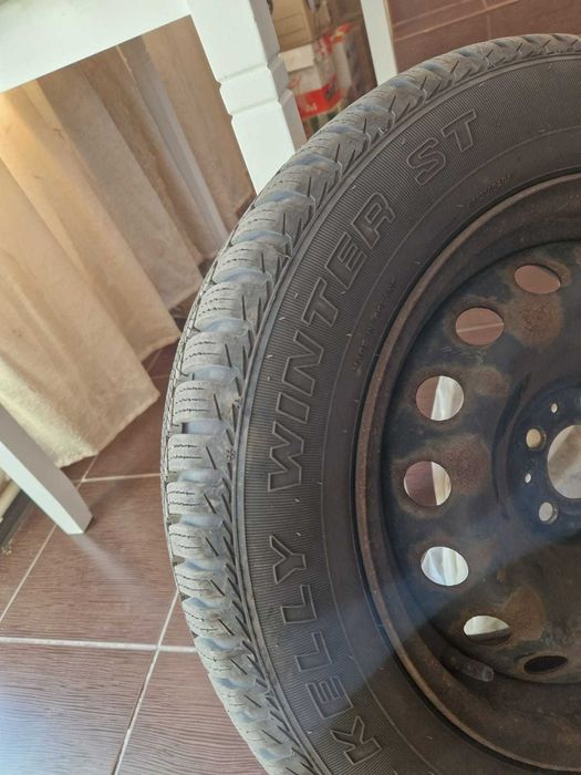 Roți de iarnă 195/65/15