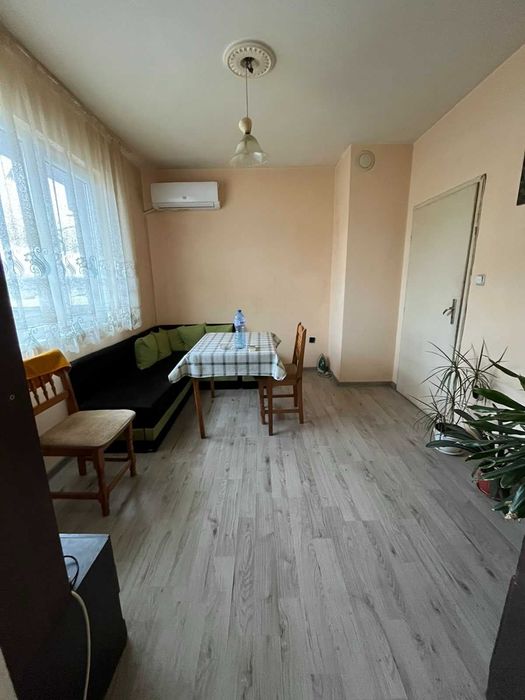 Четиристаен апартамент в кв.Овчарски,гр.Хасково