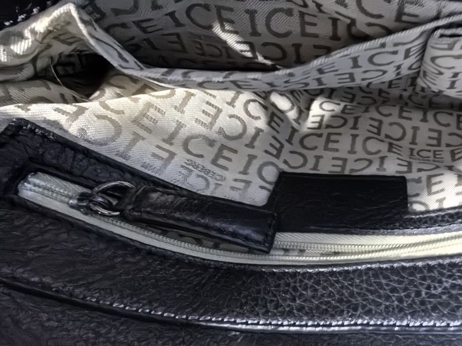 Клатч кожаный зернистый