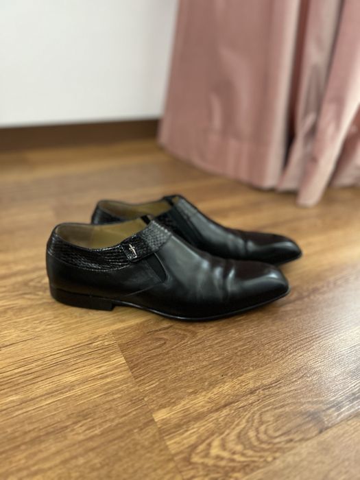 Pantofi Cesare Paciotti originali