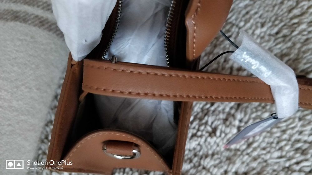 Дамска чанта естествена кожа