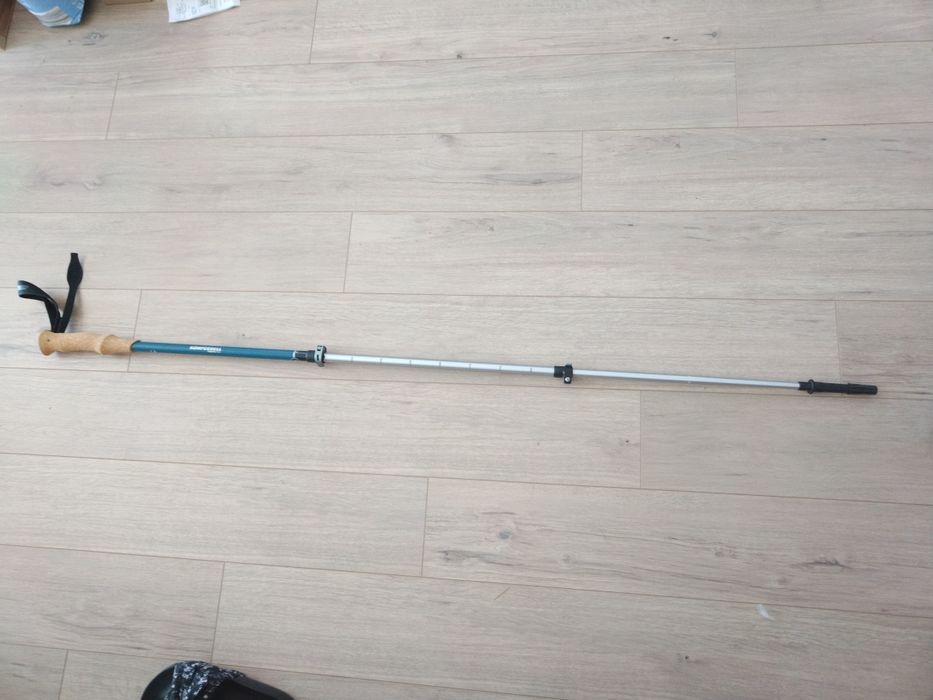 Щека с дръжка от корк