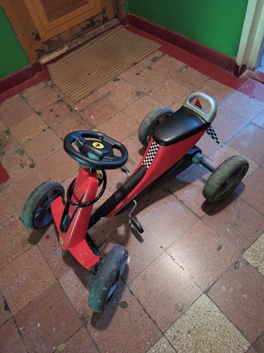 Ofer spre vanzare kart ferrari copii
