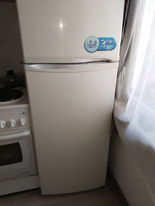 Холодильник марка LG