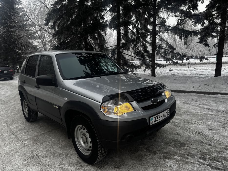 Niva Шевролет в одних руках