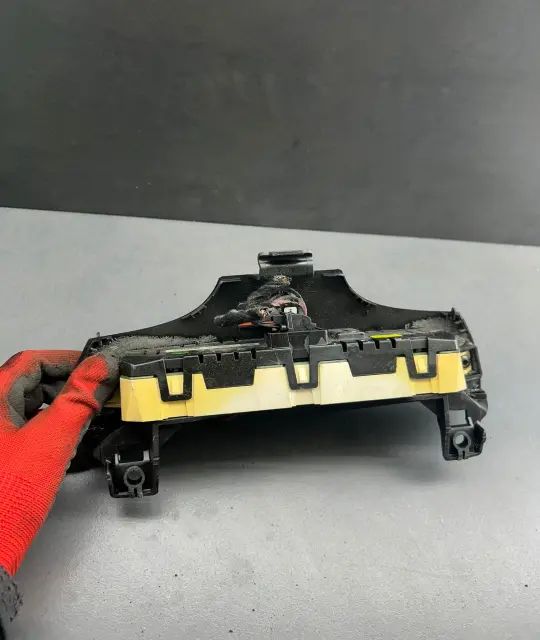 Display bord 12802302 Saab 9-3 2006 1.9 TD MT (120 hp)