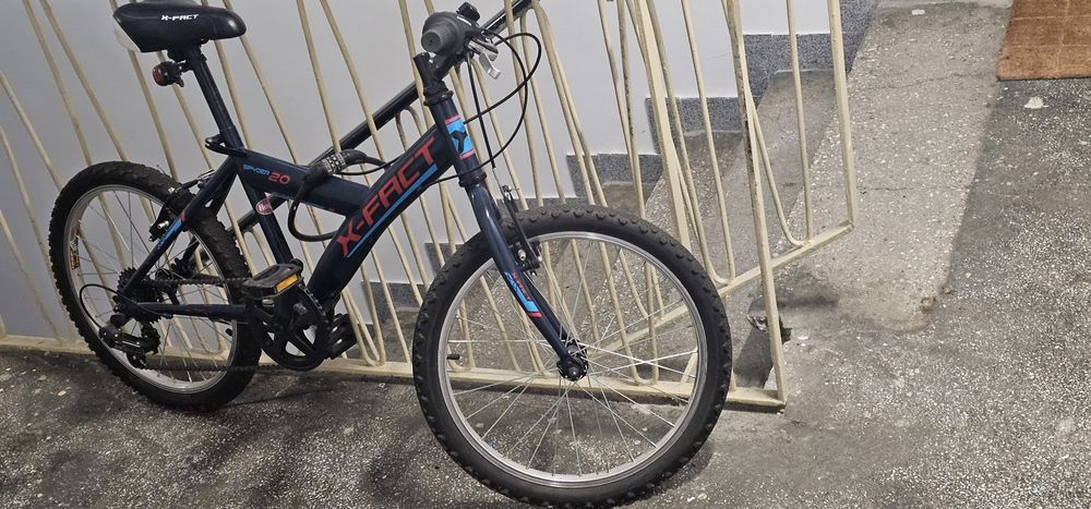 Bicicleta copii X-FACT +far si stop noi BONUS
SCHIMBATOR SHIMANO
6 VITEZE.