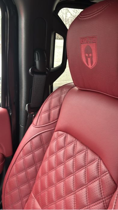 Jeep brute richmond unicat in Romania accept unele variante imobiliare