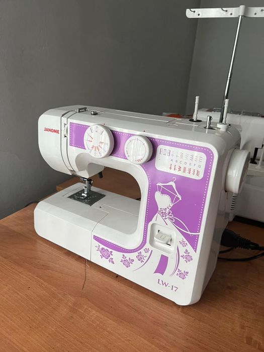 Швейные машинки 14 штук