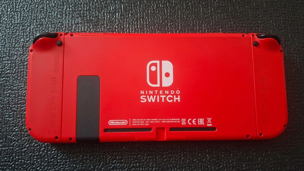 Nintendo Switch Mario Red Limited Edition + екстри