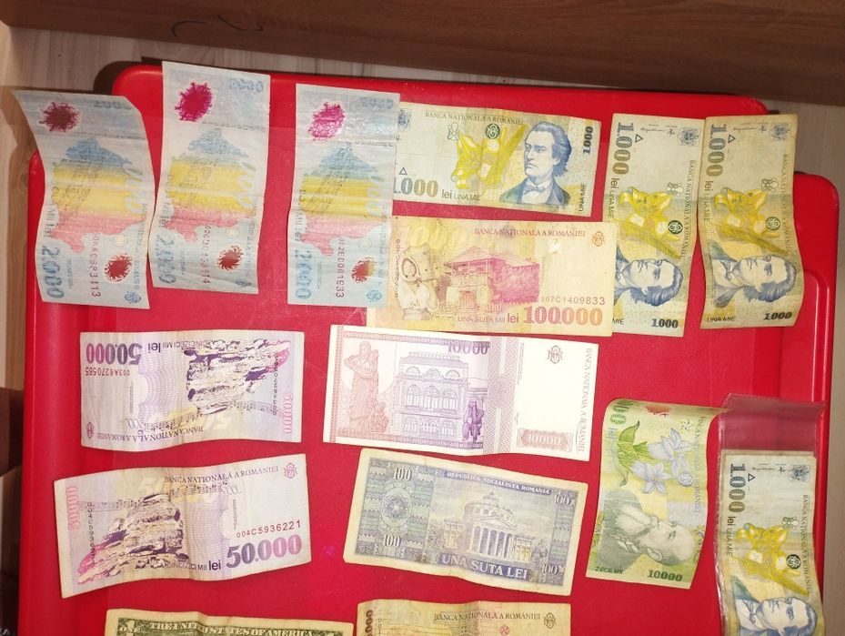 Vând Colecție personală