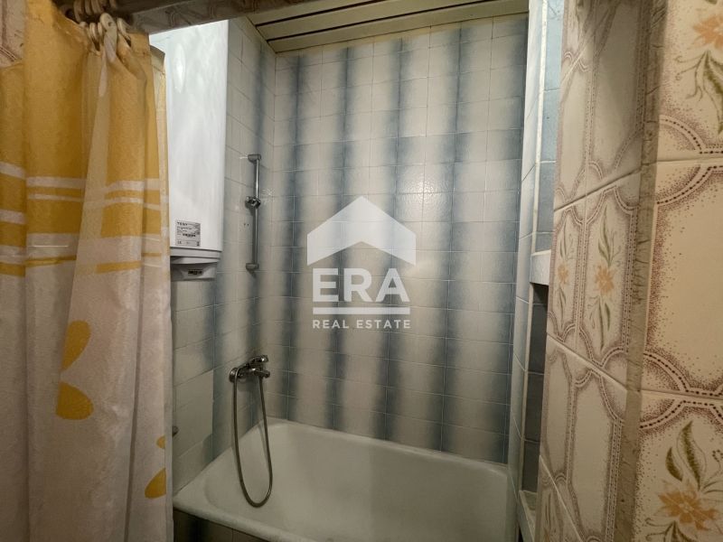 Продава се Тристаен апартамент в Кърджали, Център - 105 кв.м за 1096 €/кв.м - Снимка #5