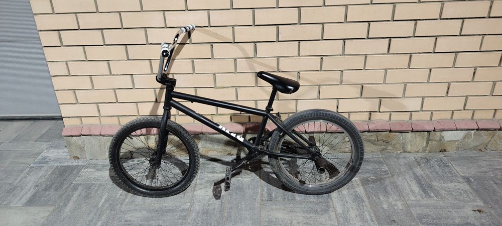 Продам BMX 89000 с торгом