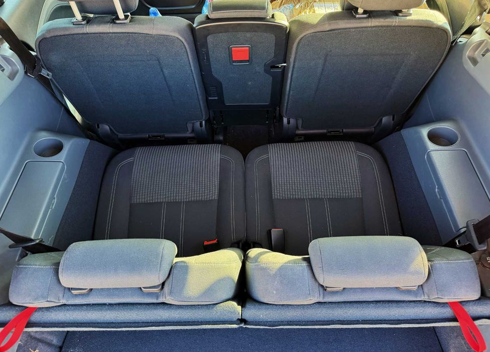 FORD GRAND C-MAX Titanium  1.6 Diesel 7 Locuri