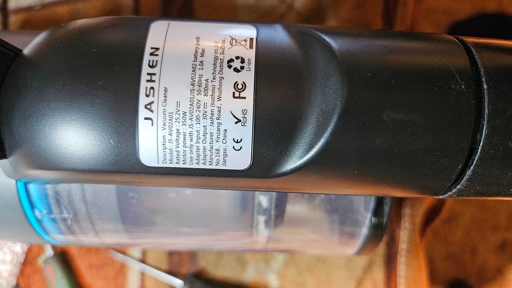 Aspiratoare verticale cu perie